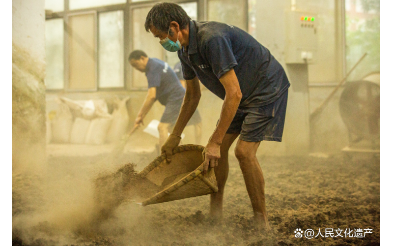 中国酒文化：传承与创新的千年佳酿